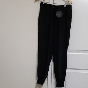 Harlow & Graham Soft Jogger Pants